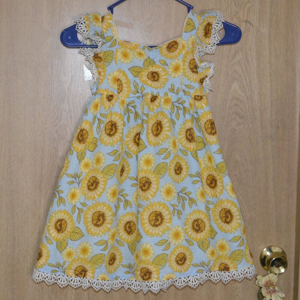 Cynthia Rowley Sunflower Print Cotton Lace Detail Vacation Flower Girl Dress
